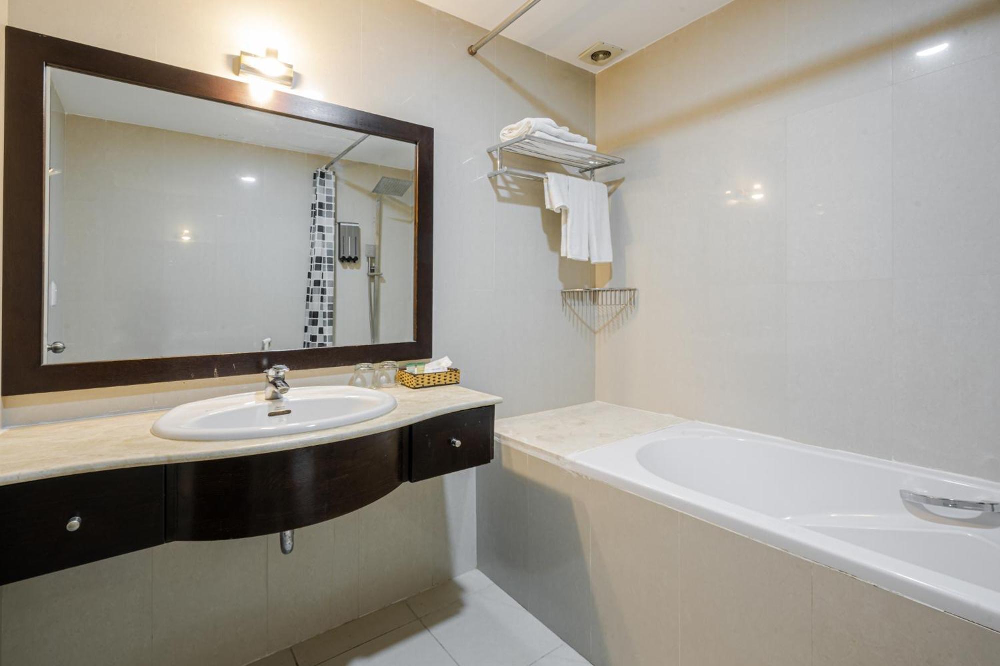 La Serena Boutique Hotel Ho Chi Minh-staden Exteriör bild
